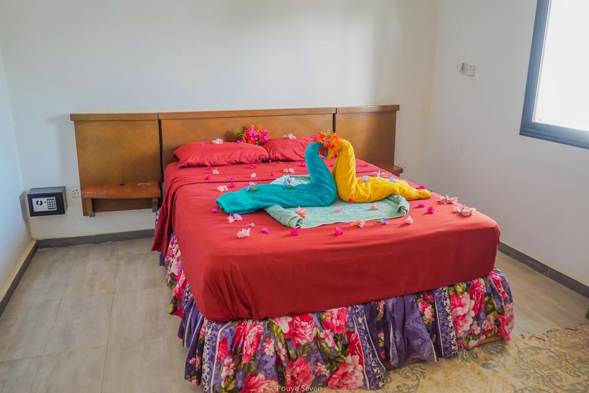 Mgm Apartments Gambia Kololi Exterior foto